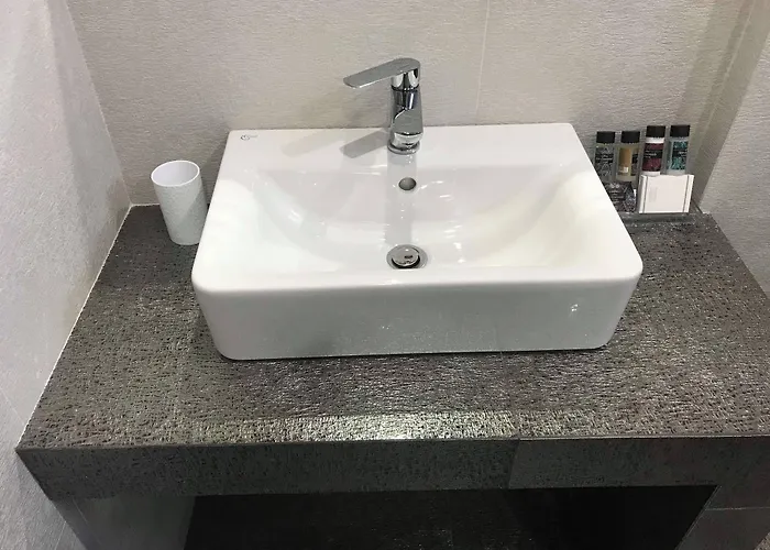 Aenaon 3*