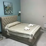 Aenaon Oda ve Kahvaltı