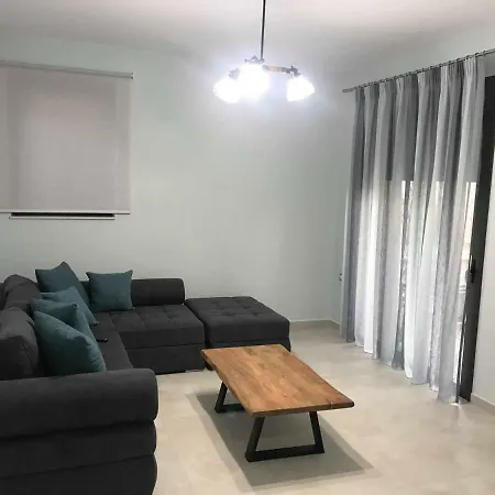 فندق مبيت وإفطار Aenaon 3*