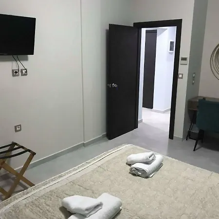 فندق مبيت وإفطار Aenaon نافبليو