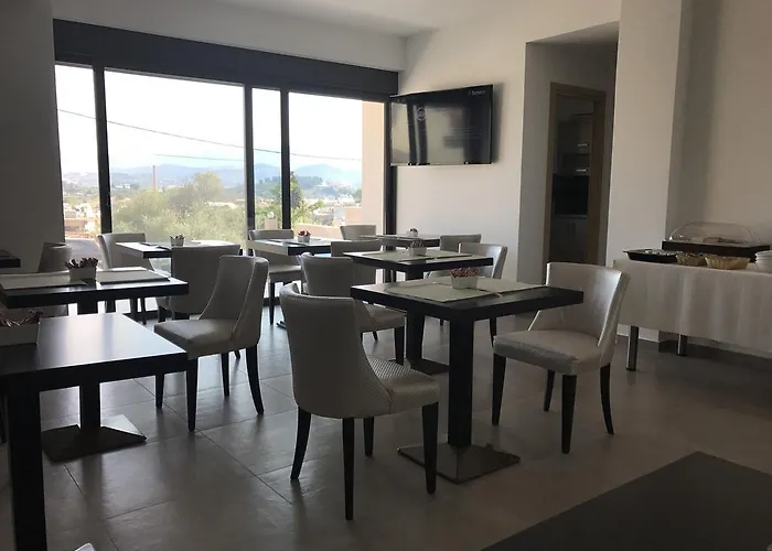 Couette-café Aenaon 4*